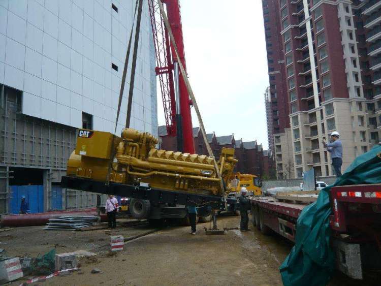 無錫精密設備吊裝公司:吊裝工具在使用時要注意哪些地方？